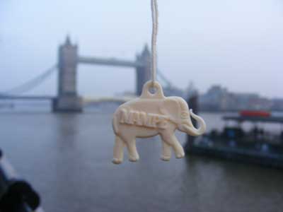 Mampfred vor dem Wahrzeichen Londons